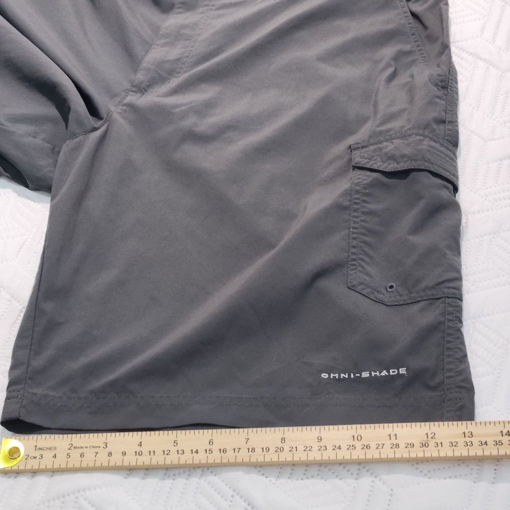 Columbia Sportswear Men's Shorts Omni-Shade PFG Cargo Khaki Gray Sz 38 5 Pocket - Picture 11 of 16